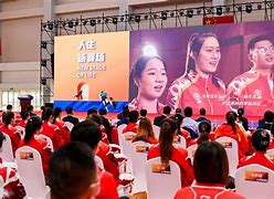 开云体育注册-退役运动员直播带货调查：有人月入百万的简单介绍