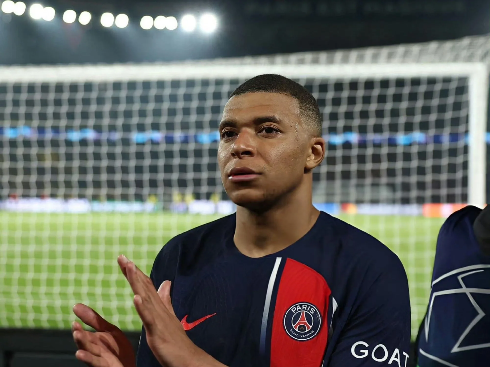 姆巴佩续约巴黎，未来去向仍成谜