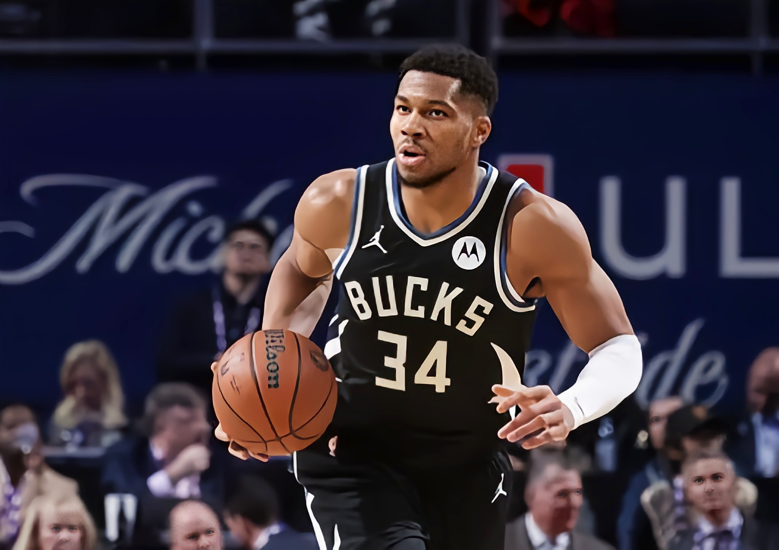 开云体育网站入口-字母哥因伤退赛，雄鹿季后赛悬了？