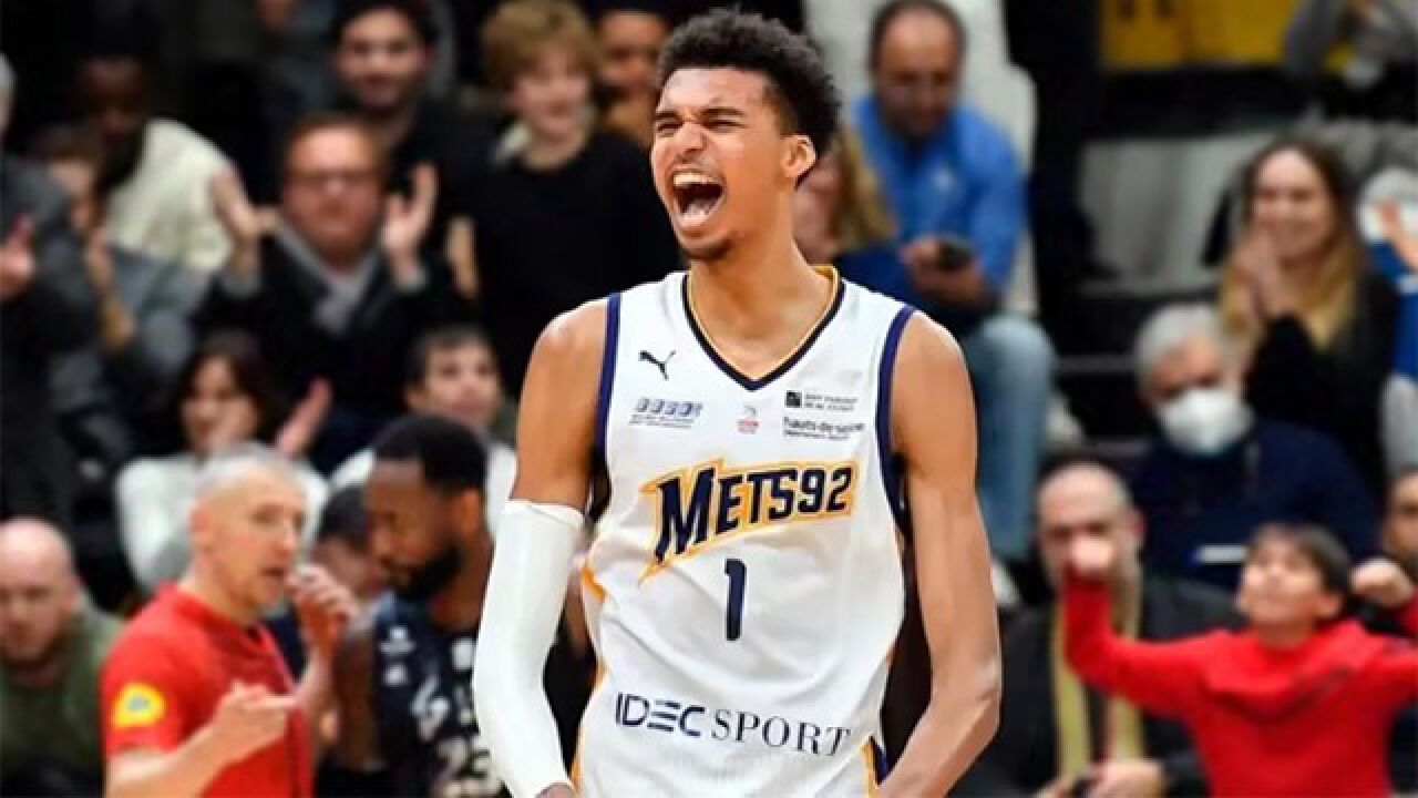 -包含文班亚马盖帽三双！历史首位新秀达成此成就的词条