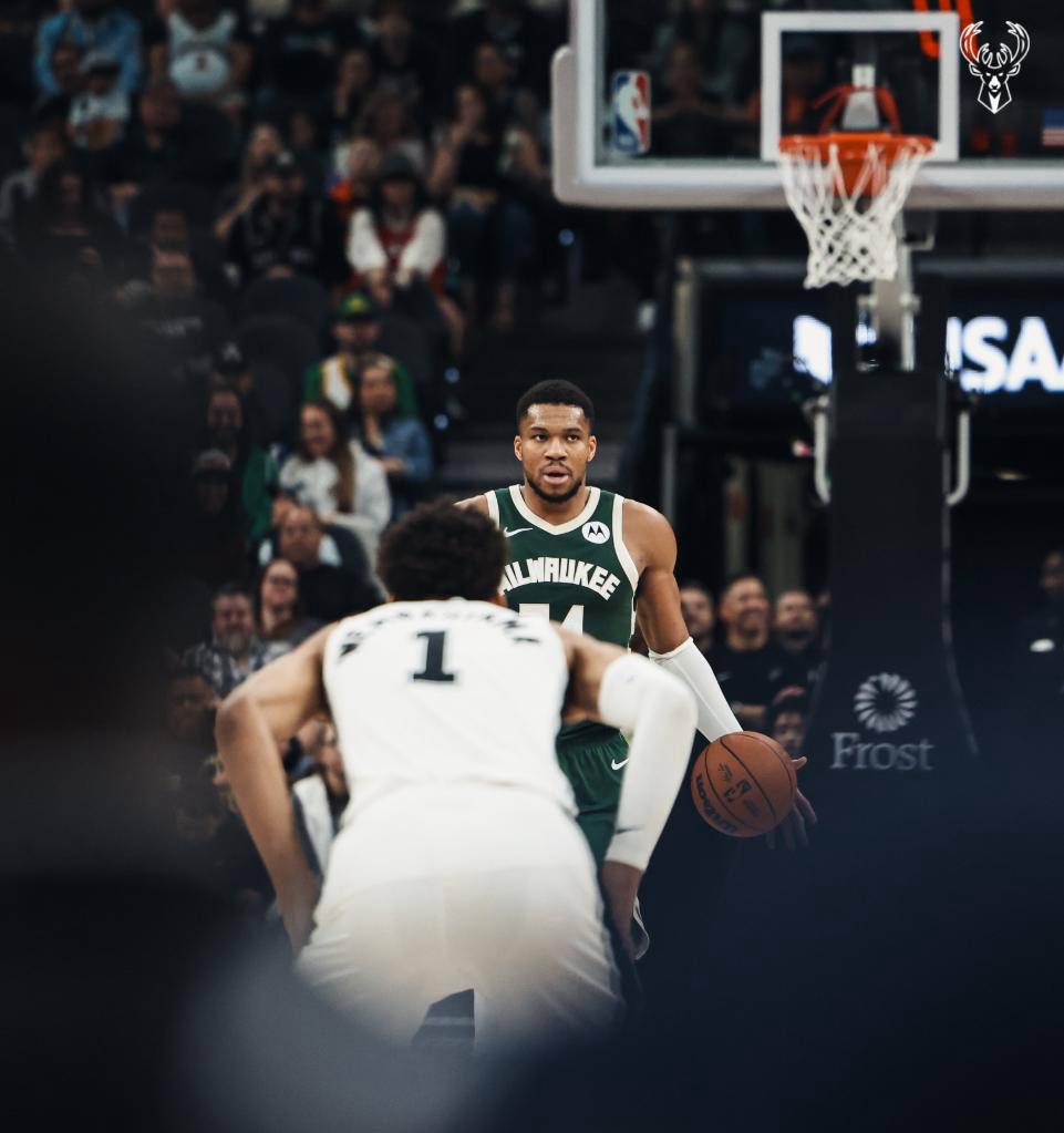 包含文班亚马盖帽三双!历史首位新秀达成此成就的词条 包含文班亚马盖帽三双!历史首位新秀达成此成就的词条