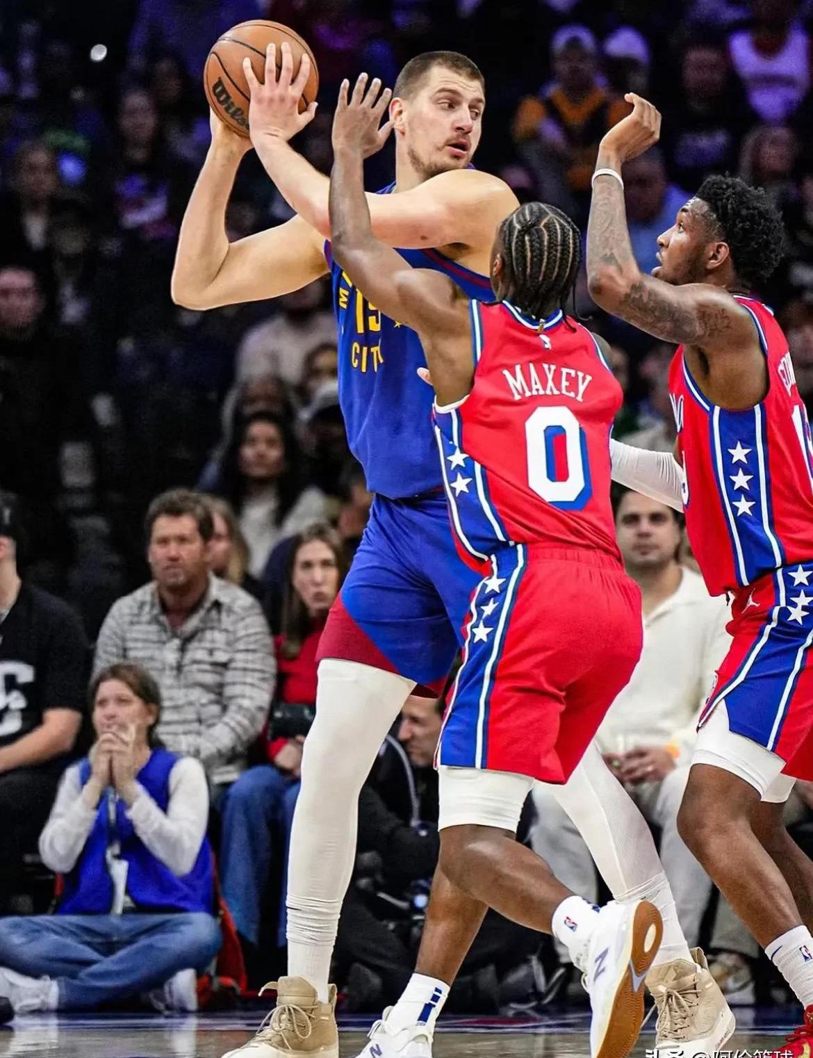 约基奇三双收割比赛,掘金连胜继续 约基奇三双收割比赛,掘金连胜继续