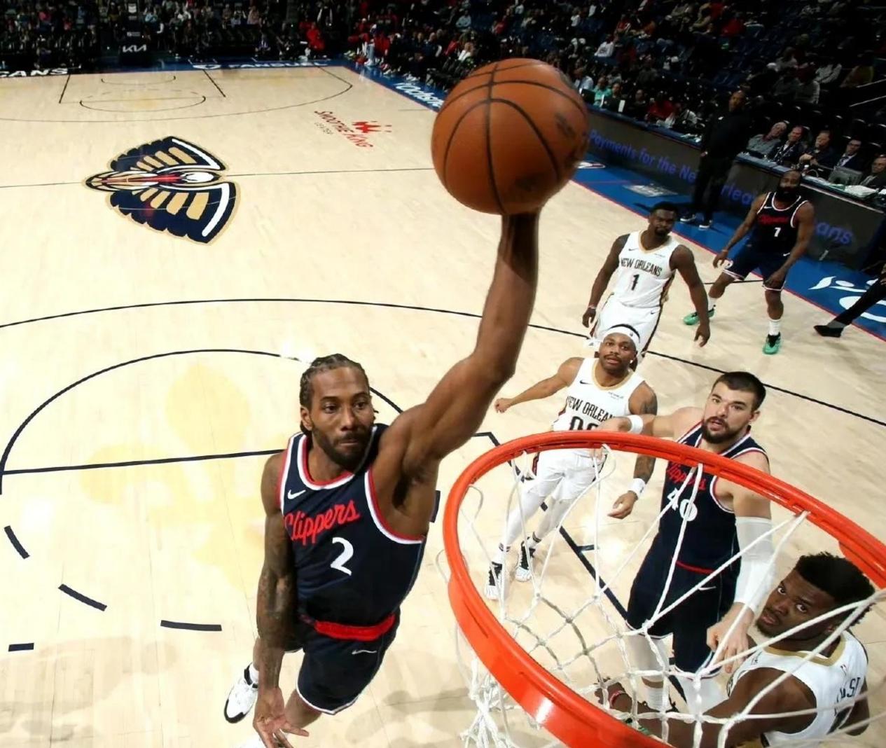 包含锡安回归首秀暴扣5次，鹈鹕大胜开拓者的词条