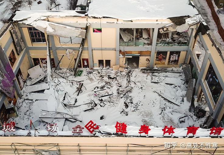 开云体育在线-关于体育场坍塌事故致30伤，安全引质疑的信息