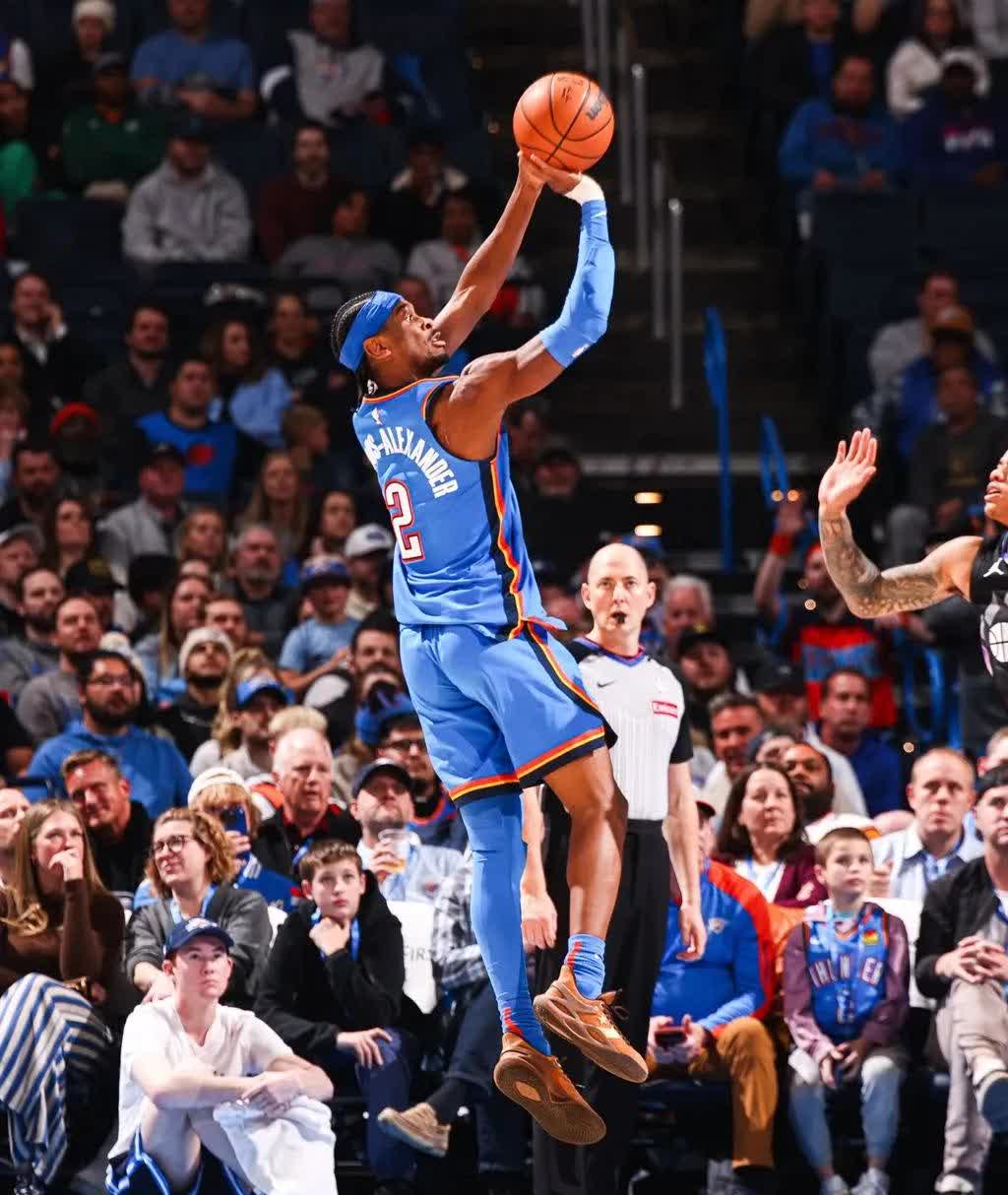 开云体育官网入口-亚历山大40+5+5，雷霆新王冲击MVP的简单介绍