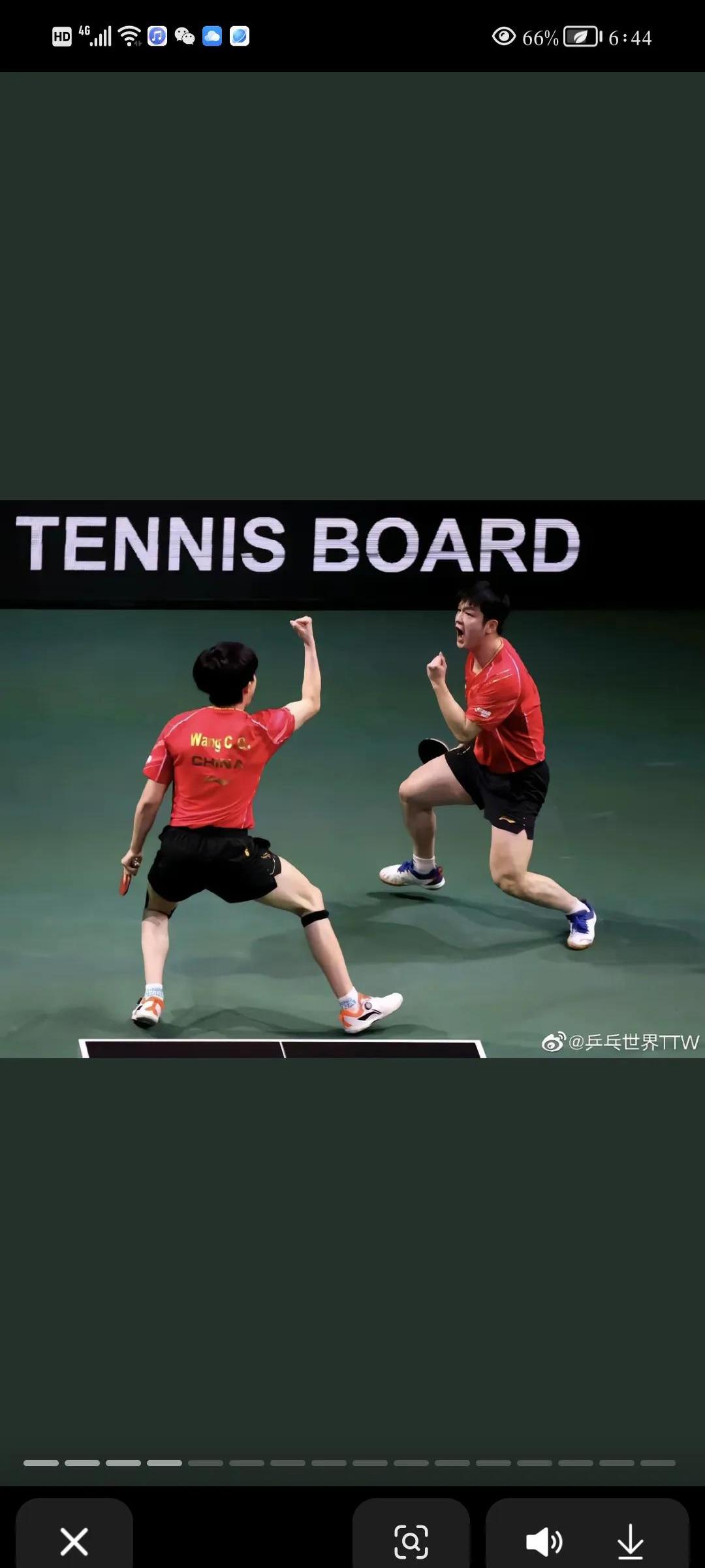 “网球双打比赛:伙伴间的默契与配合至关重要!” “网球双打比赛:伙伴间的默契与配合至关重要!”