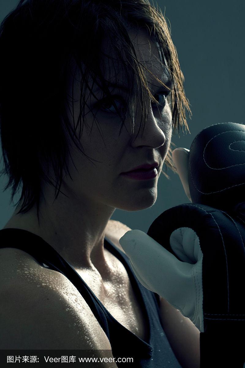 “女子拳击：崛起的力量与女性赋权的象征！”