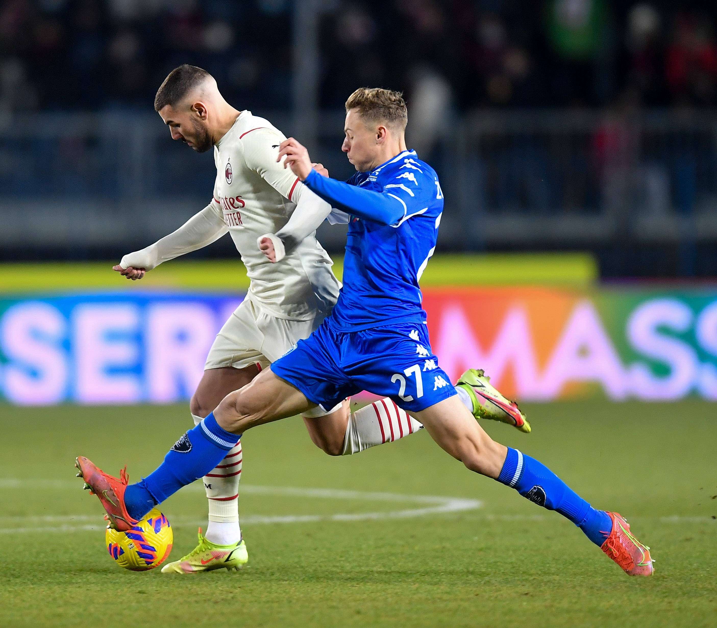 “意甲的历史对决：最经典的比赛回顾！”