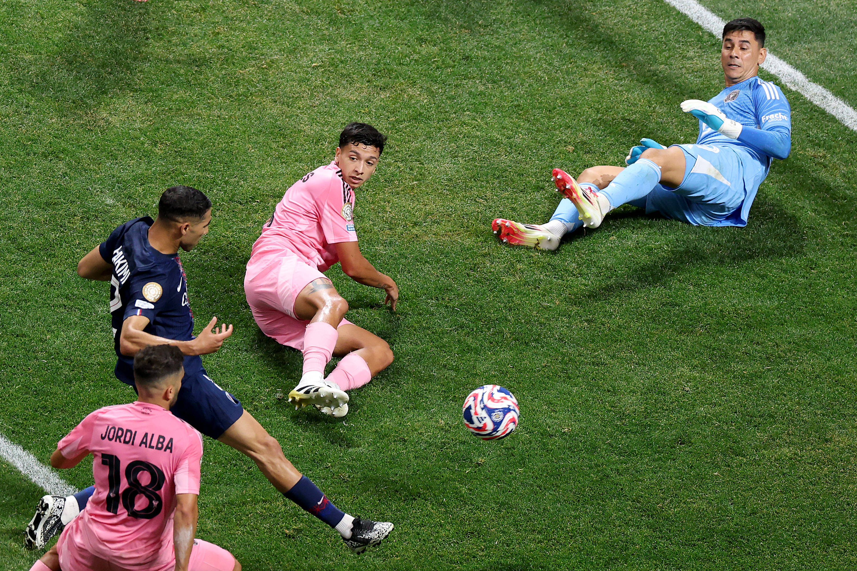 开云体育注册-包含巴黎连胜不止，恩里克打法成型？的词条