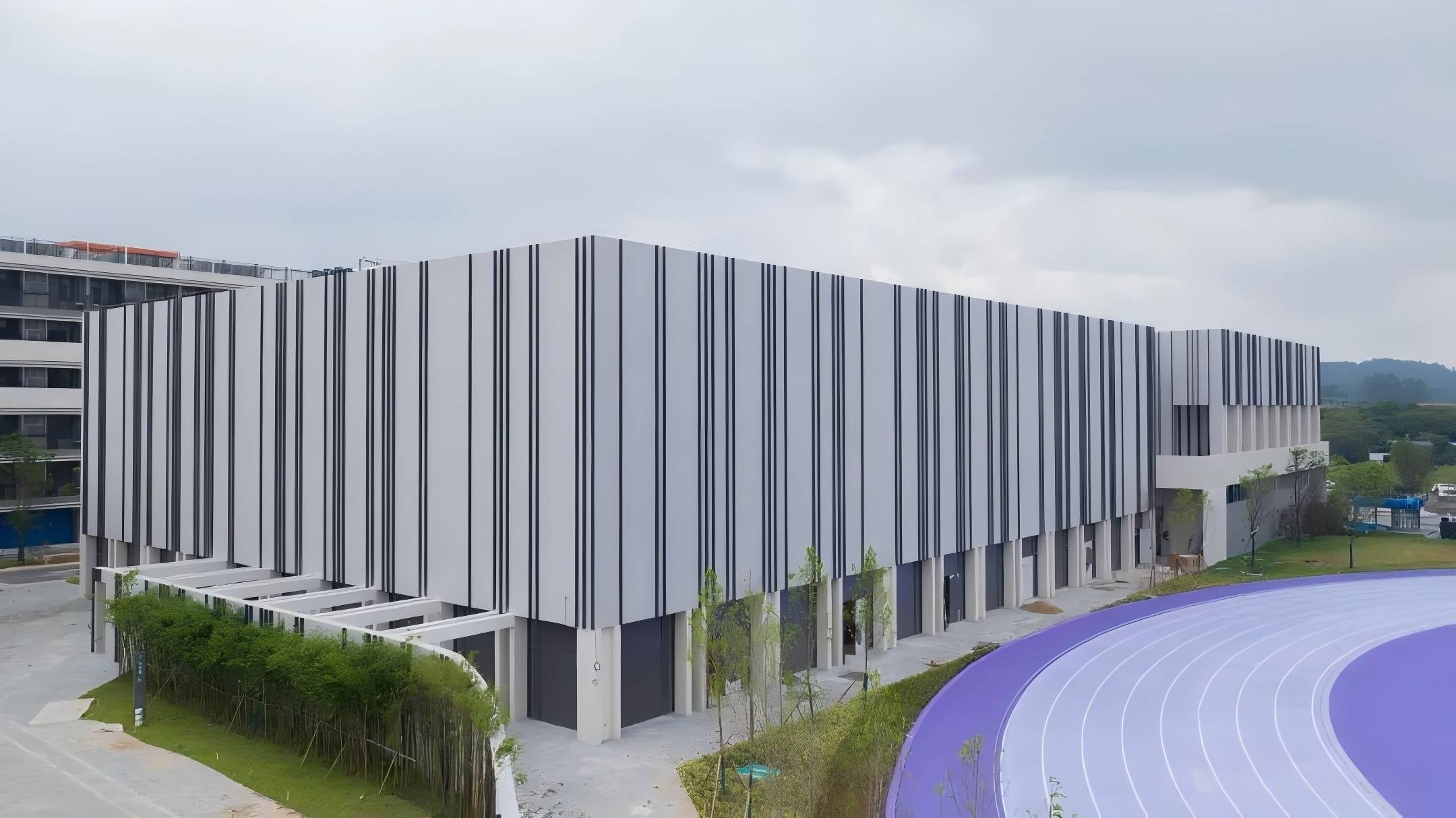 -关于未来体育场：可容纳10万人的全智能场馆的信息