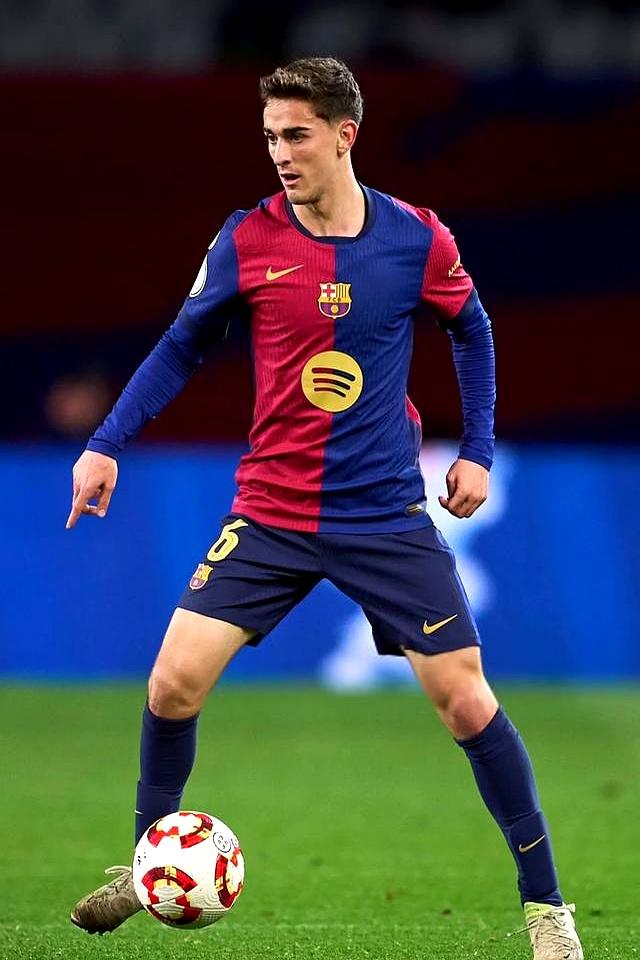 关于巴萨青训再出妖人！17岁小将技惊四座的信息