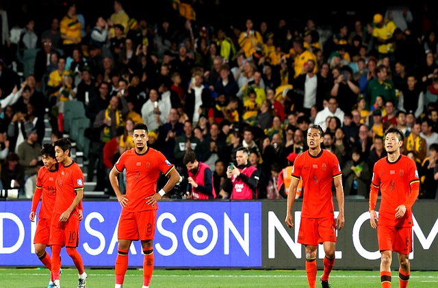 开云体育-伊万科维奇战术解析：中场控制or快速反击？